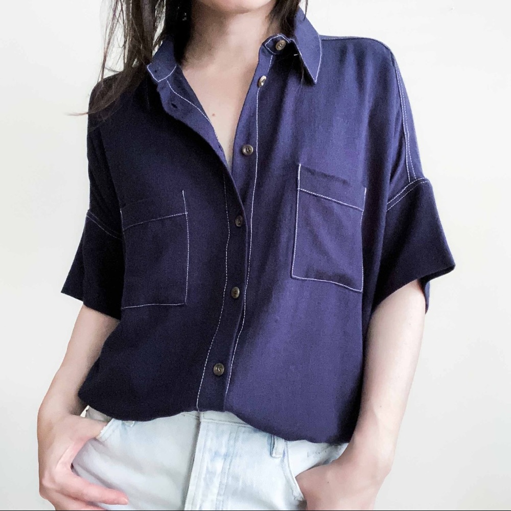 NWT Linen pocket button stitch shirt in NAVY blue